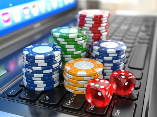 Live roulette table in session